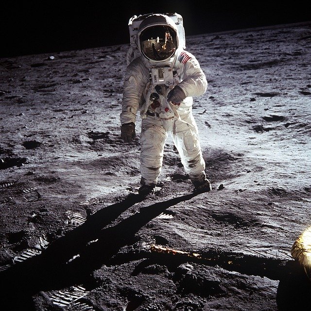Apollo 11 Space Mission Facts