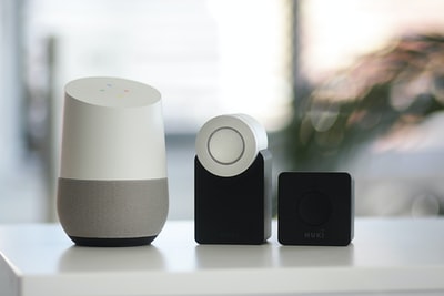 Smart Assistants Devices